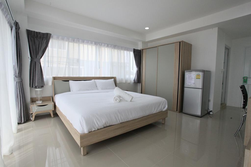 Living By Grace Apartment Si Sunthon Exterior photo